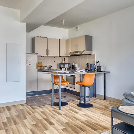 Celestine Mignon F2 En Centre De - Proximite Donjon De 아파트 루앙