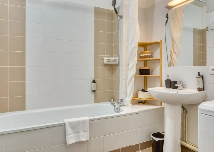 Celestine Mignon F2 En Centre De - Proximite Donjon De Apartment