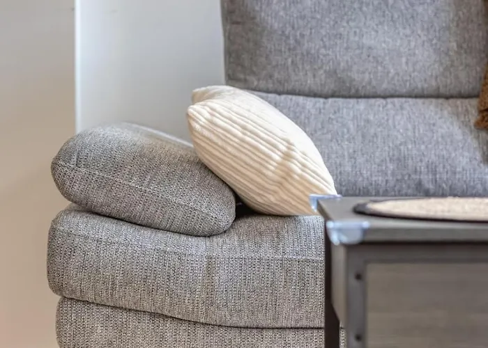 Apartment Celestine Mignon F2 En Centre De - Proximite Donjon De